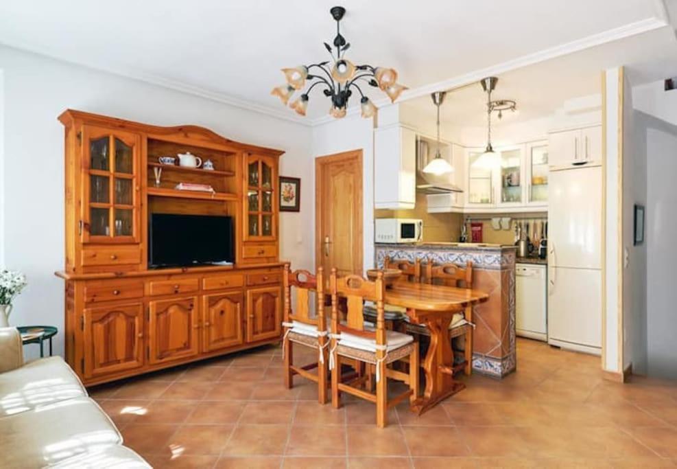 Villa Magerit, Entire Home 5 Minutes Easy Walk To Sandy Beach La Mata  Eksteriør billede