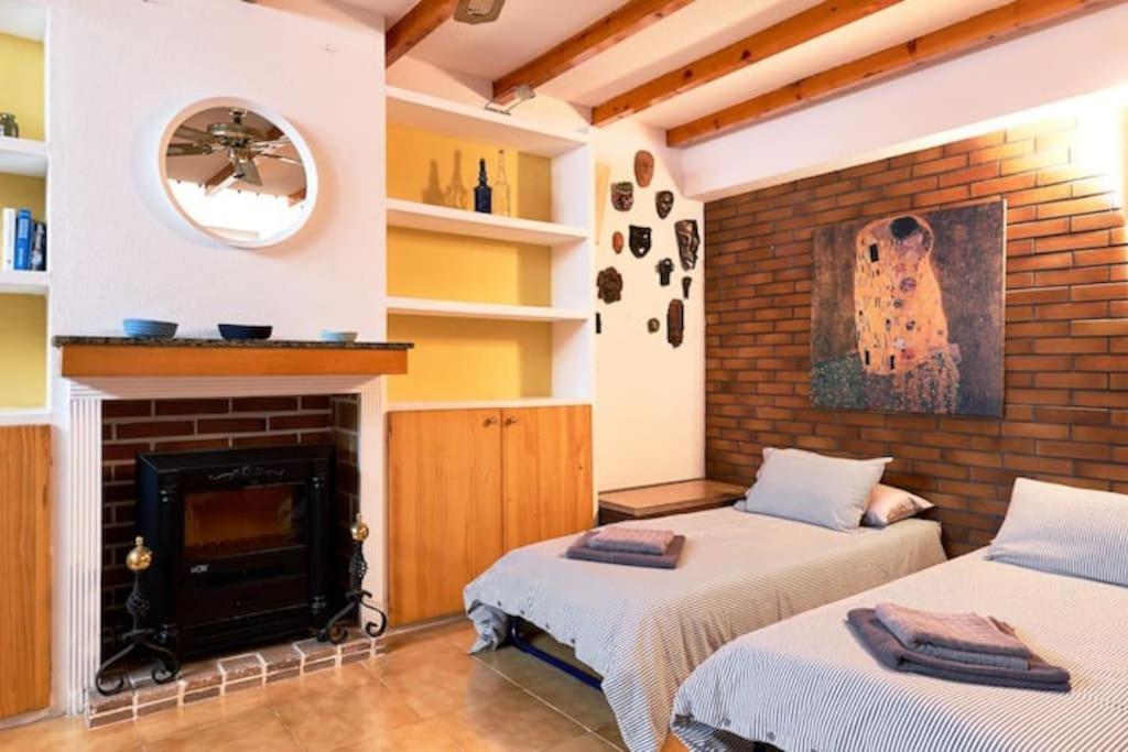 Villa Magerit, Entire Home 5 Minutes Easy Walk To Sandy Beach La Mata  Eksteriør billede